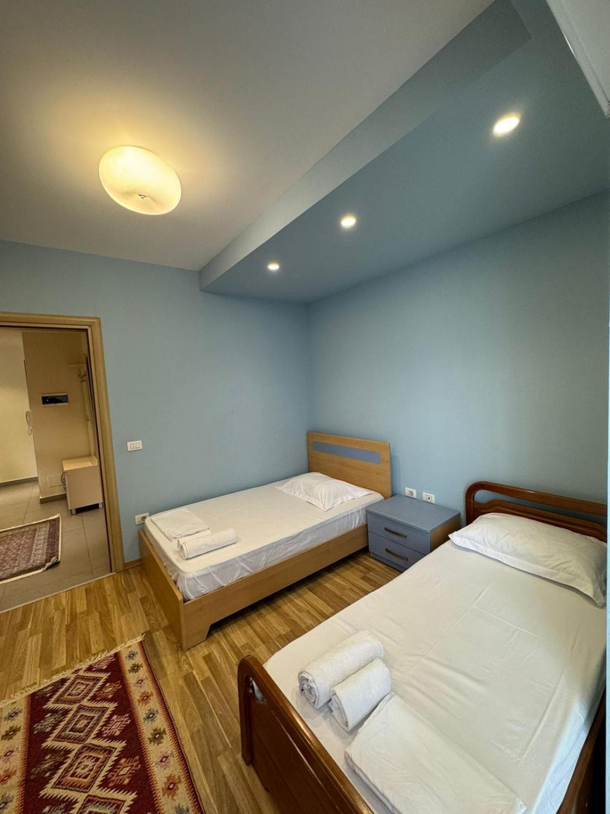 Diem Apartment Near Pazari I Ri Tirana Exterior photo